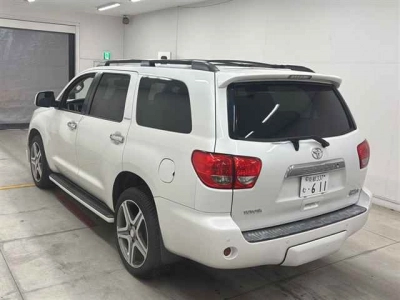 TOYOTA SEQUOIA