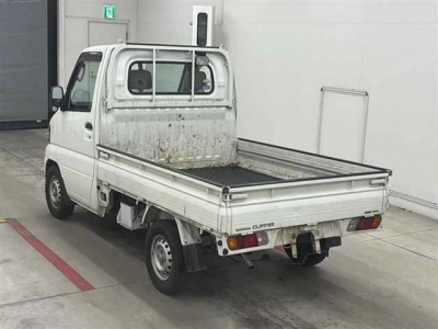 NISSAN CLIPPER TRUCK