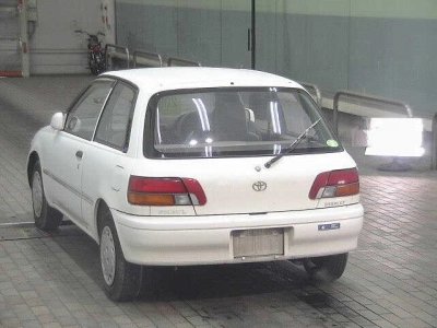 TOYOTA STARLET