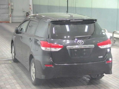 TOYOTA WISH