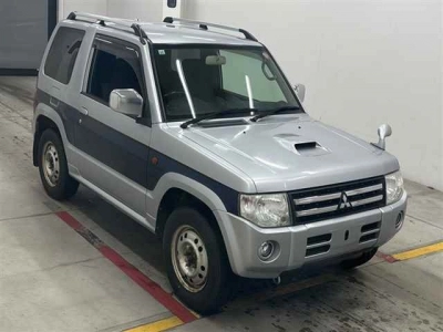 MITSUBISHI PAJERO MINI