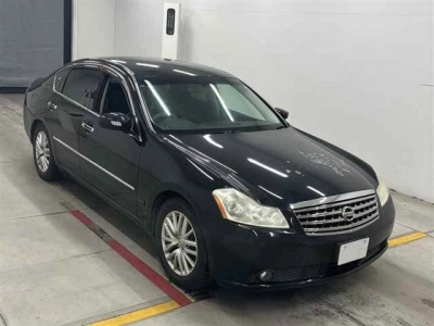 NISSAN FUGA