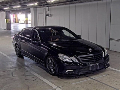 MERCEDES BENZ E CLASS