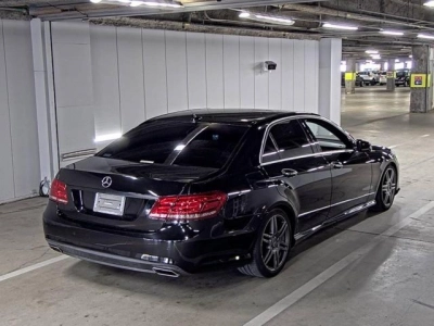 MERCEDES BENZ E CLASS