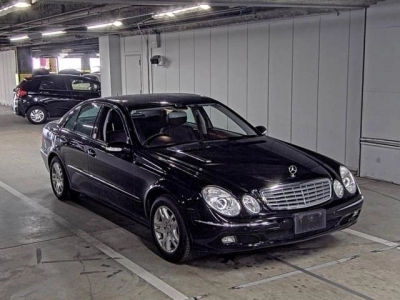 MERCEDES BENZ E CLASS