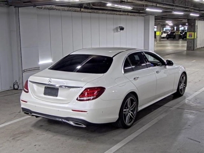 MERCEDES BENZ E CLASS