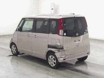 NISSAN ROOX