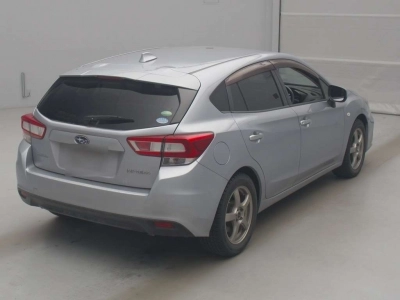 SUBARU LEGACY B4