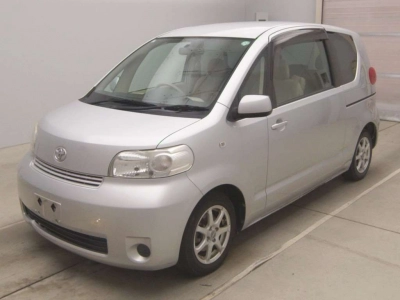 TOYOTA PORTE