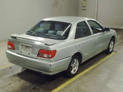 TOYOTA CARINA