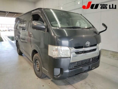 TOYOTA REGIUS VAN