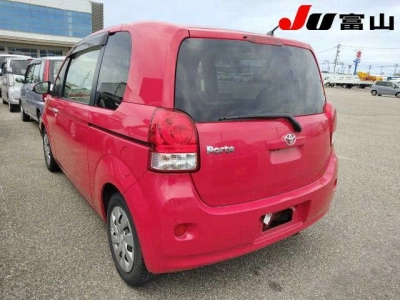 TOYOTA PORTE