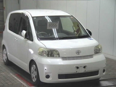 TOYOTA PORTE