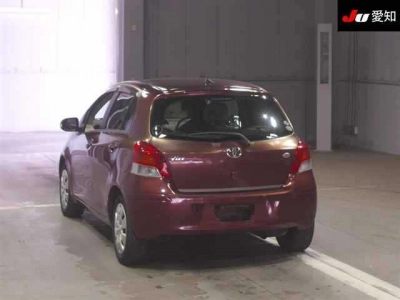 TOYOTA VITZ
