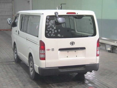 TOYOTA REGIUS VAN