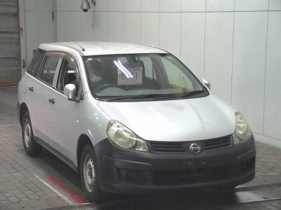 NISSAN AD VAN