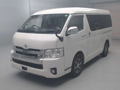 TOYOTA HIACE WAGON