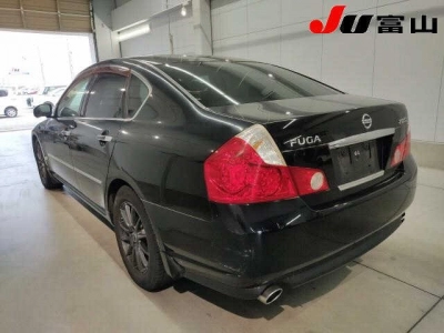 NISSAN FUGA