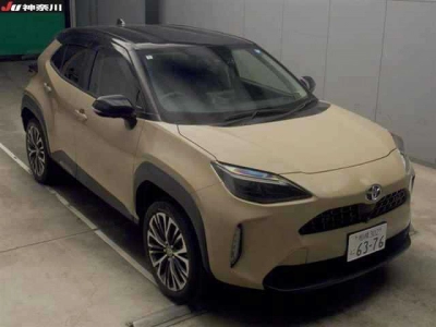 TOYOTA YARIS CROSS