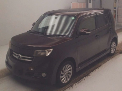 TOYOTA BB