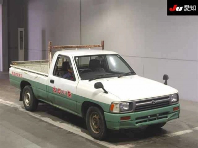 TOYOTA HILUX PICK UP