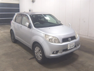 TOYOTA RUSH