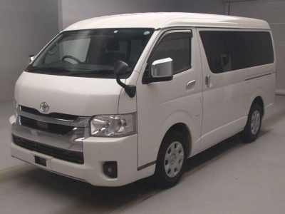 TOYOTA HIACE WAGON