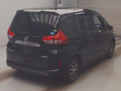 HONDA FREED + HYBRID