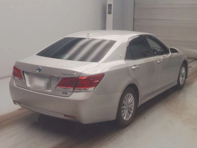 TOYOTA CROWN HYBRID