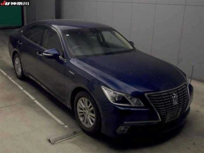 TOYOTA CROWN HYBRID