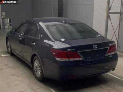 TOYOTA CROWN HYBRID