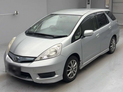 HONDA FIT SHUTTLE HYBRID