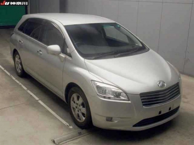 TOYOTA MARK X ZIO