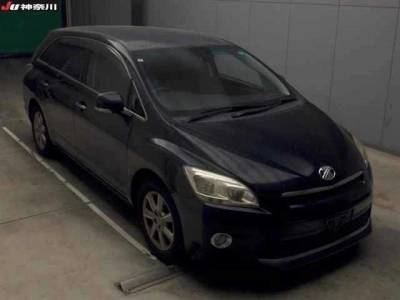 TOYOTA MARK X ZIO