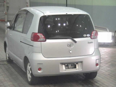 TOYOTA PORTE