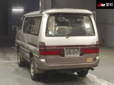 TOYOTA HIACE WAGON