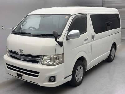 TOYOTA HIACE WAGON
