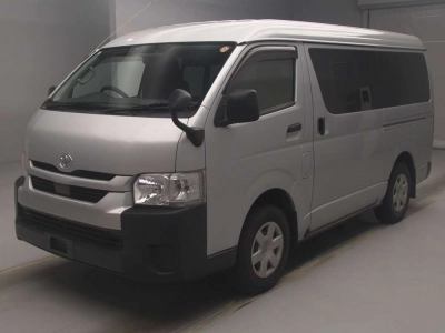 TOYOTA HIACE WAGON