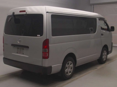 TOYOTA HIACE WAGON