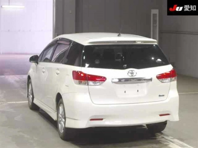 TOYOTA WISH