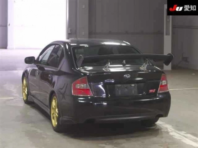 SUBARU LEGACY B4