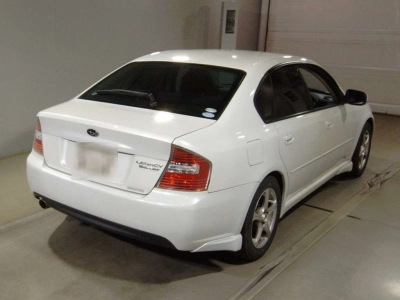 SUBARU LEGACY B4
