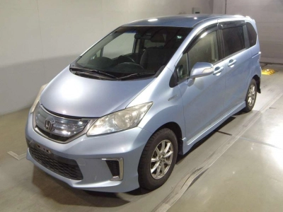 HONDA FREED HYBRID