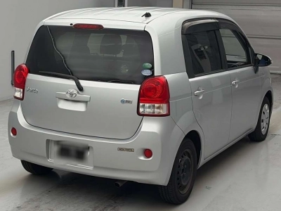 TOYOTA PORTE