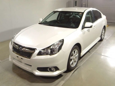 SUBARU LEGACY B4