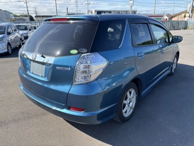 HONDA FIT SHUTTLE HYBRID