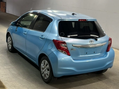 TOYOTA VITZ