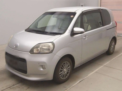 TOYOTA PORTE