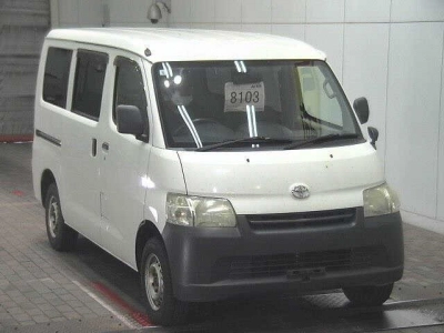 TOYOTA TOWN ACE VAN