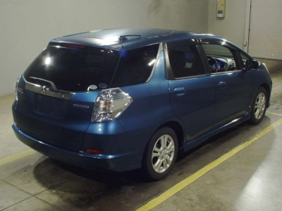 HONDA FIT SHUTTLE HYBRID